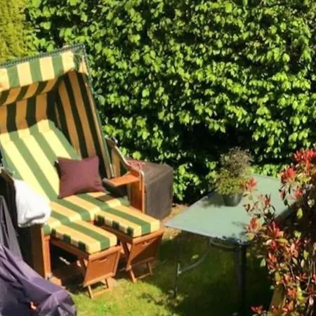 Am Mit Garten